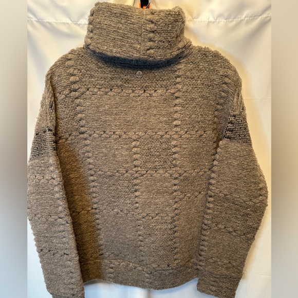 PrAna Size S Women’s Crestland THIS IS SOLD! - Picture 6 of 12